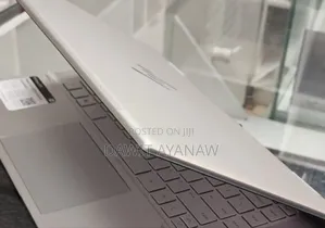 New Laptop HP Envy X360 16GB Intel Core I5 SSD 512GB