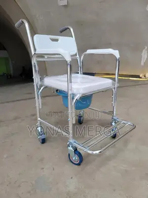 Photo - Toilet Wheeled Toilet Chair退立disabled Mobile变0shower Seat