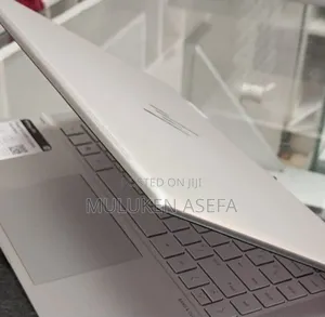 New Laptop HP Envy 14 8GB Intel Core I5 SSD 512GB