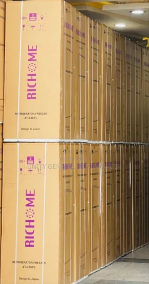 Richom Refrigrator 250
