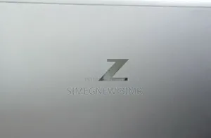 New Laptop HP ZBook Firefly G8 16GB Intel Core I7 SSD 512GB