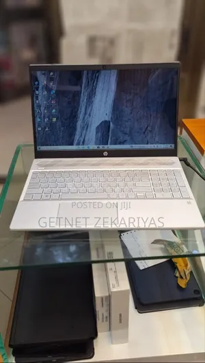 Photo - New Laptop HP Pavilion 15 16GB AMD Ryzen 5 SSD 256GB