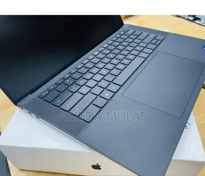 Photo - New Laptop Dell Precision 15 7550 32GB Intel Core I9 SSD 1T