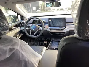 New Volkswagen ID.6 2024 Gold