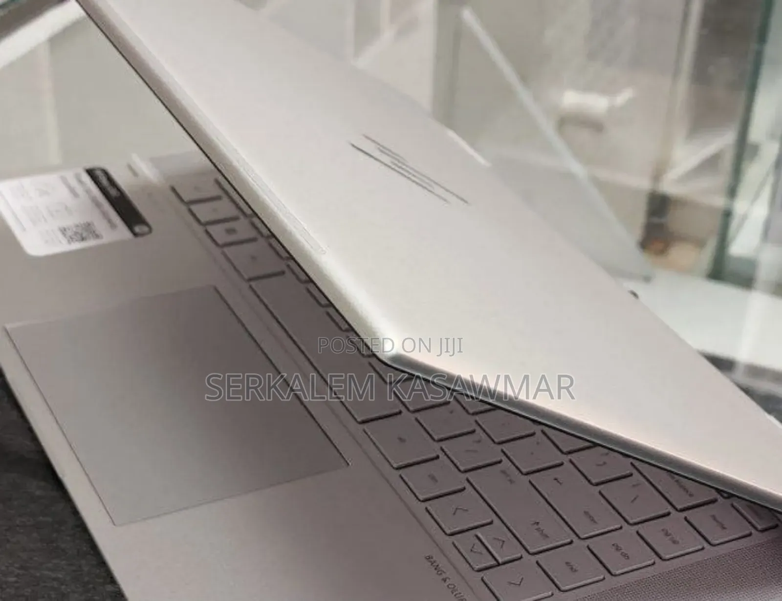 New Laptop HP Envy X360 8GB Intel Core I5 SSD 512GB