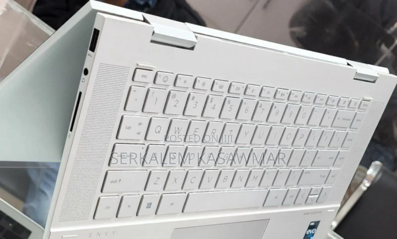 New Laptop HP Envy X360 8GB Intel Core I5 SSD 512GB