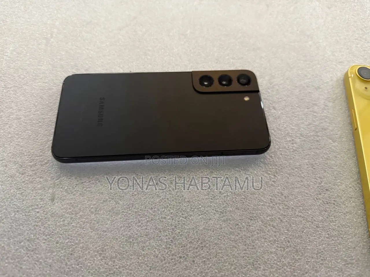 New Samsung Galaxy S22 5G 256 GB Black