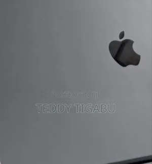 New Laptop Apple MacBook Pro 16GB Apple M2 SSD 512GB