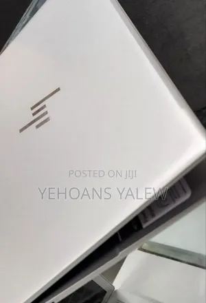 New Laptop HP Envy X360 8GB Intel Core I5 SSD 512GB