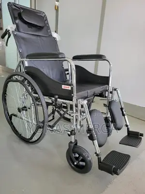 Reclining Commode Wheelchair有中0 With “U” Seat Panel, Wilcher
