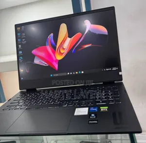 New Laptop MSI Stealth 16 AI Studio 16GB Intel Core I7 SSD 512GB