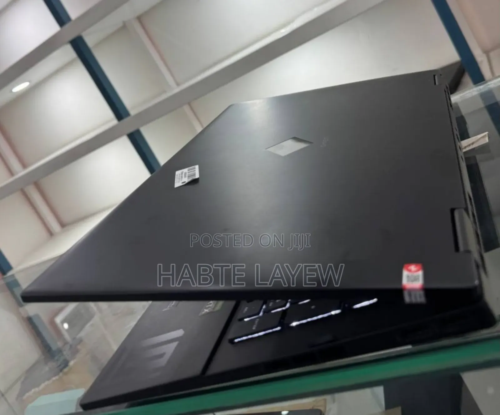 New Laptop MSI Stealth 16 AI Studio 16GB Intel Core I7 SSD 512GB