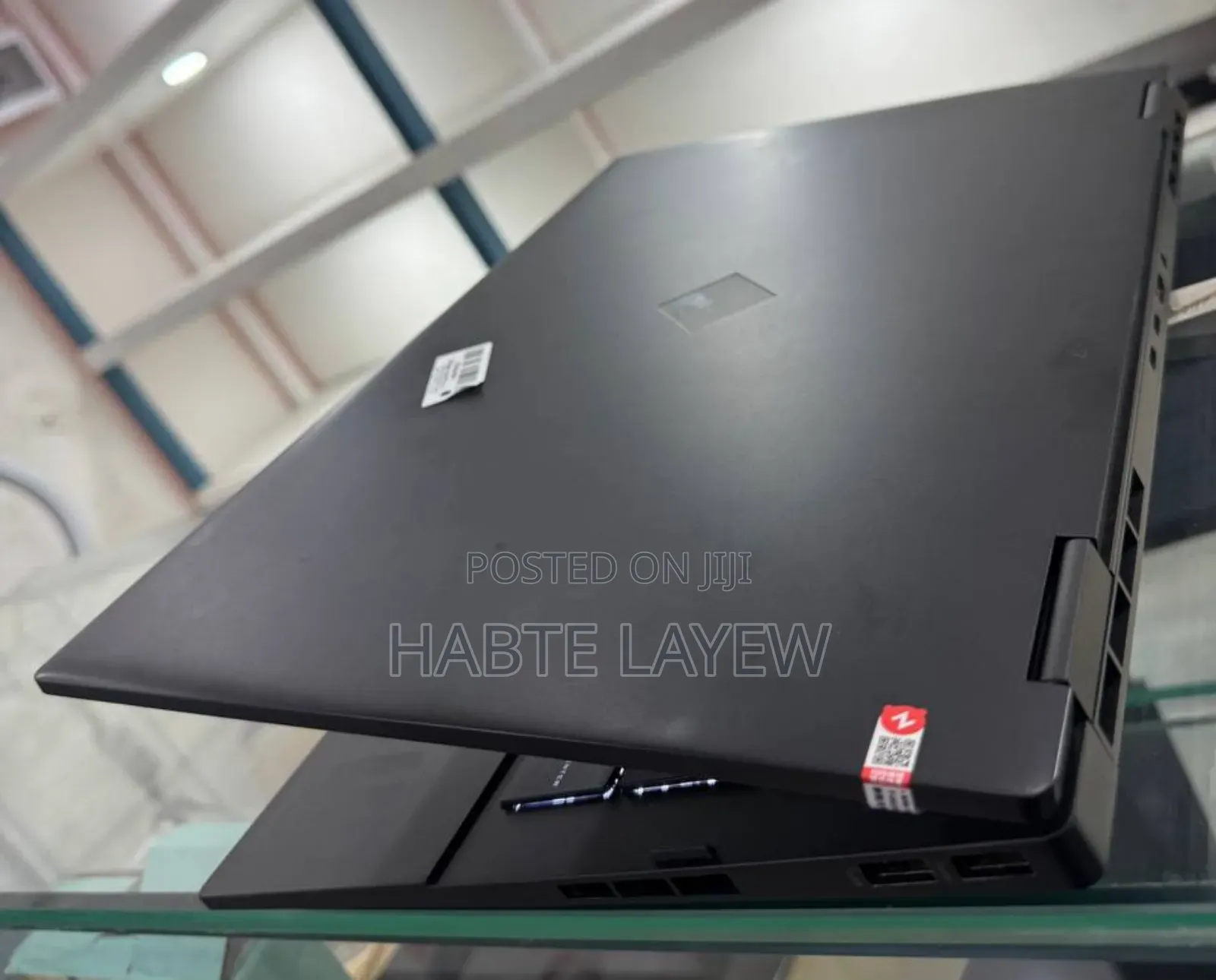 New Laptop MSI Stealth 16 AI Studio 16GB Intel Core I7 SSD 512GB