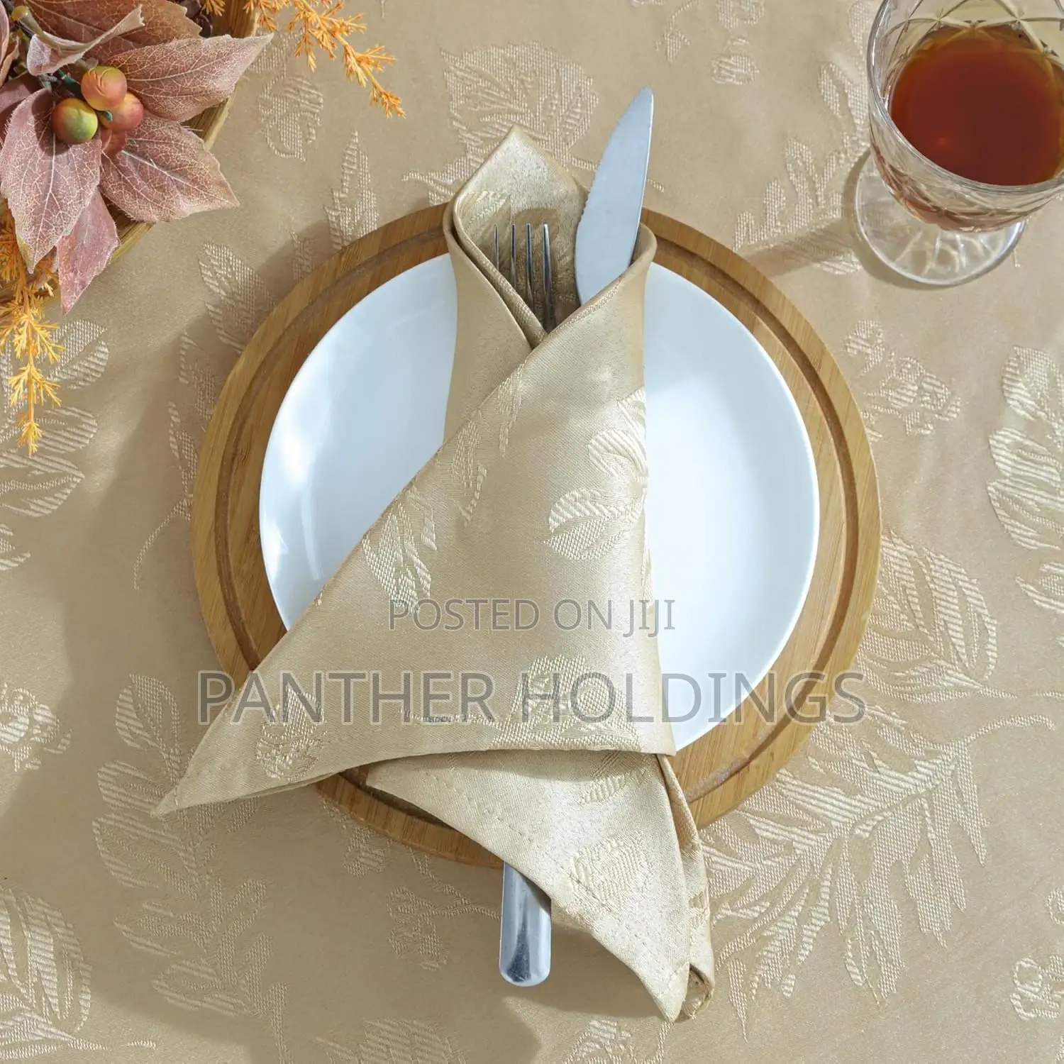 Luxury Fabric Table Cloths With Strong Vinyl Pad Underneath