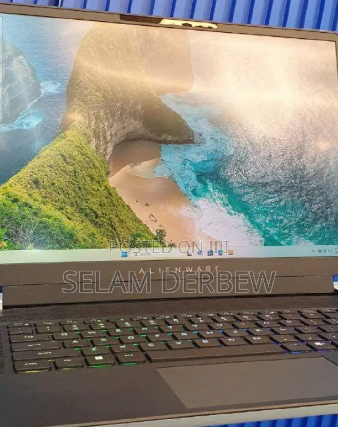 New Laptop Dell Alienware 17 32GB Intel Core Ultra 9 SSD 1T