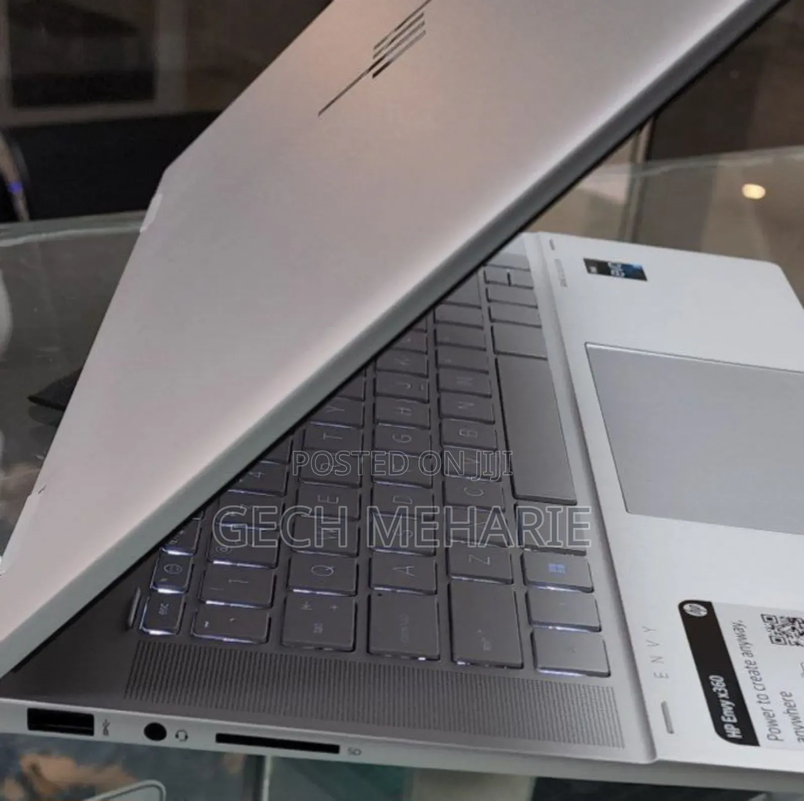 New Laptop HP Envy X360 8GB Intel Core I5 SSD 512GB