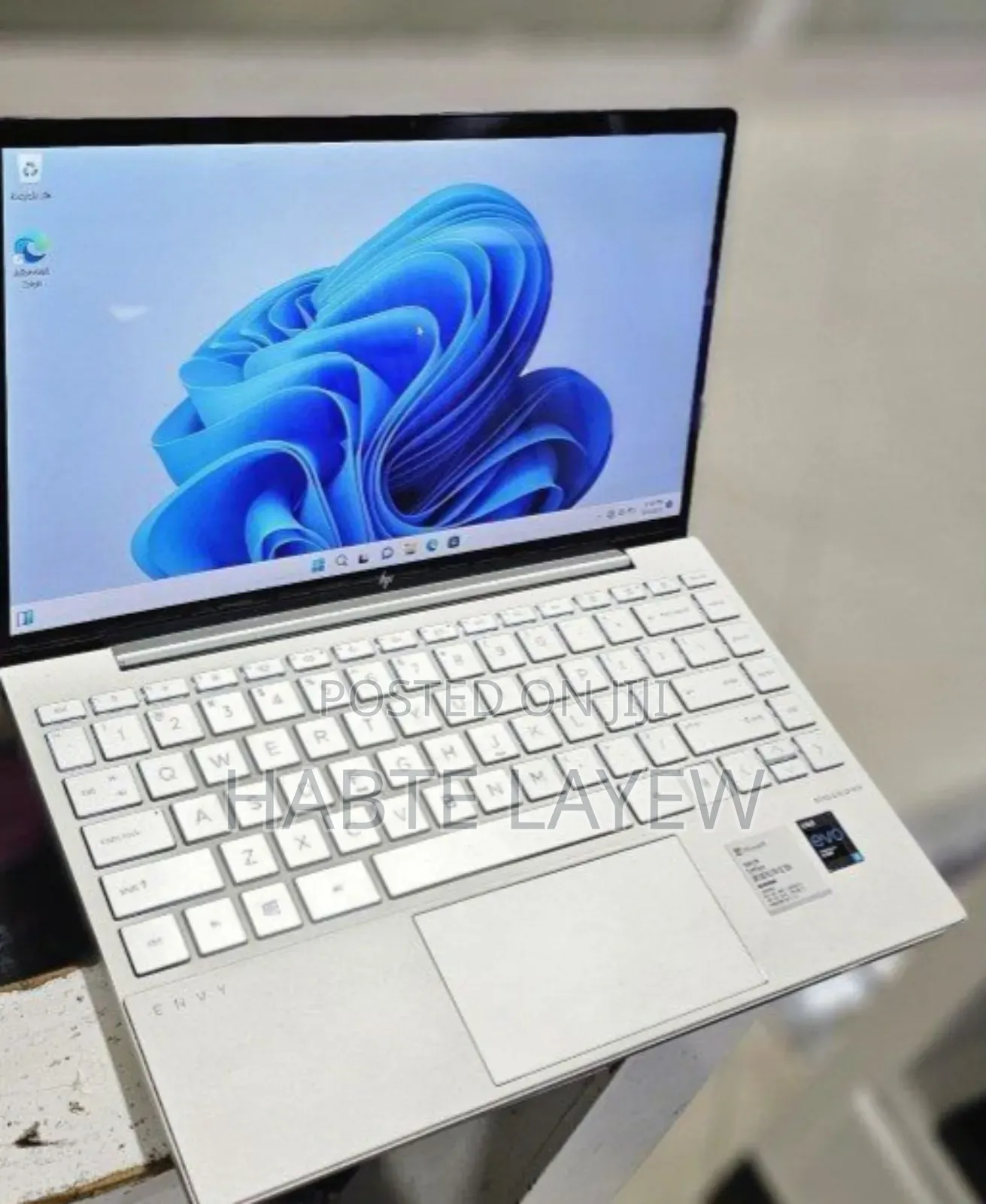 New Laptop HP Envy 13 16GB Intel Core I5 SSD 512GB