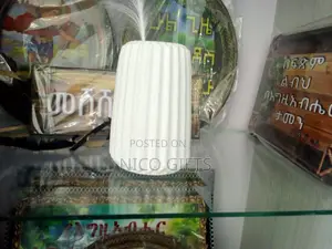 Vase / የአበባ ማስቀመጫ