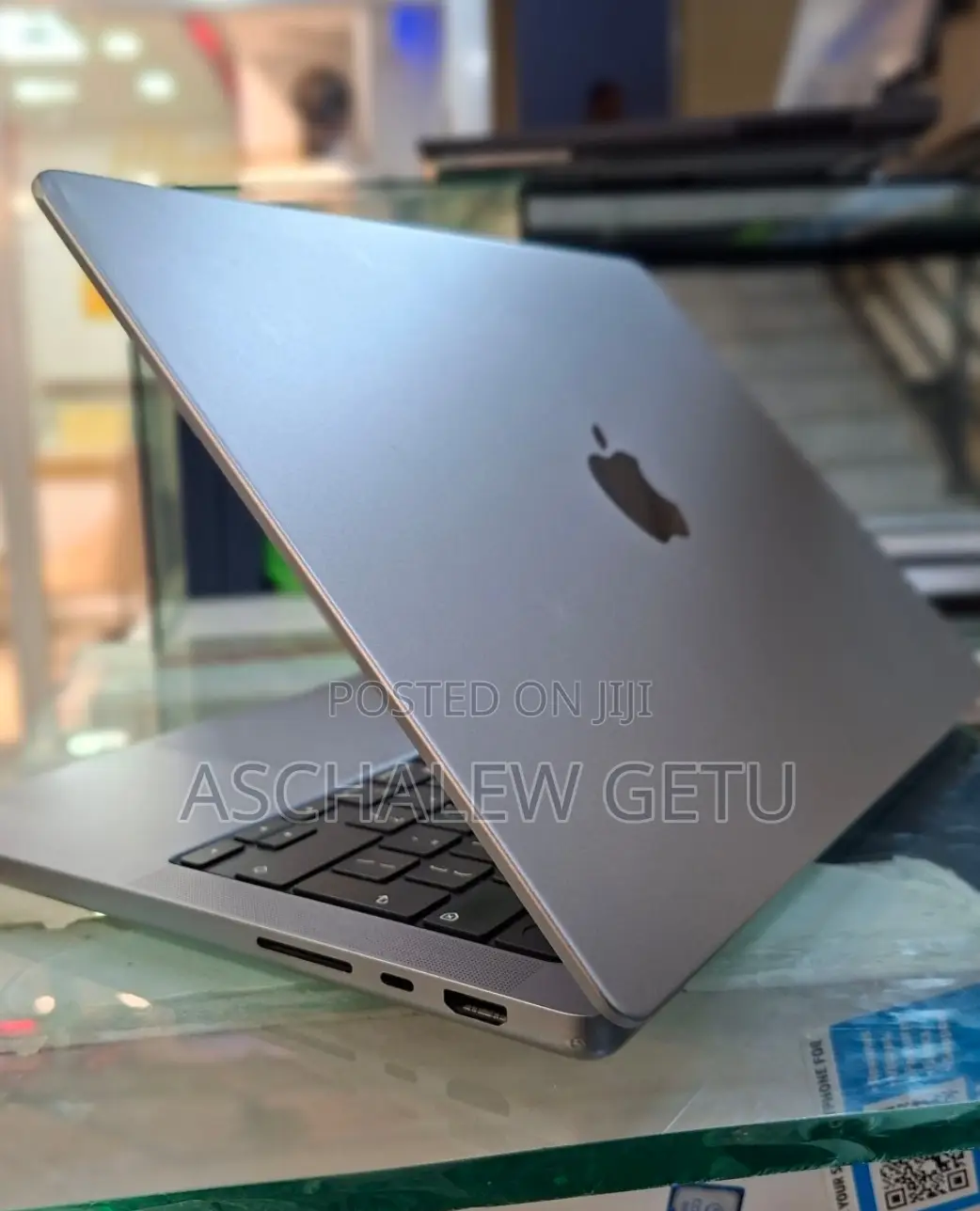 New Laptop Apple MacBook Pro 2021 M1 16GB Apple M1 SSD 512GB