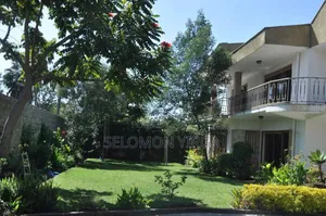 8bdrm Farm House in Adis Ababa, Bole for sale