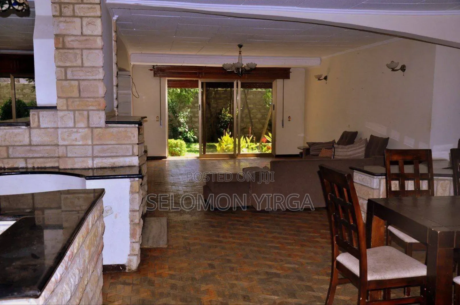 8bdrm Farm House in Adis Ababa, Bole for sale