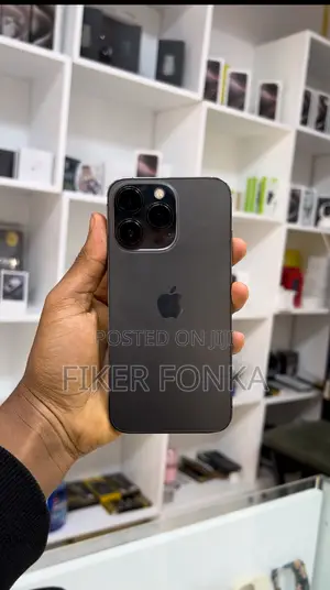 Photo - Apple iPhone 13 Pro 128 GB Gray