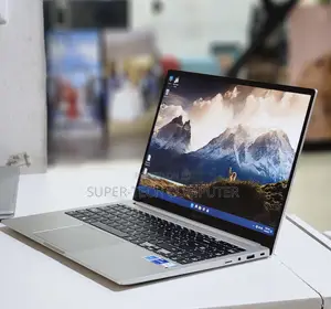 New Laptop Samsung Galaxy Book4 Pro 8GB Intel Core I5 SSD 256GB