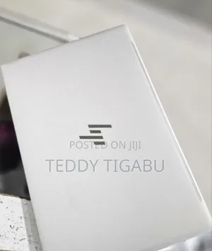 Photo - New Laptop HP 16GB Intel Core I5 SSD 512GB