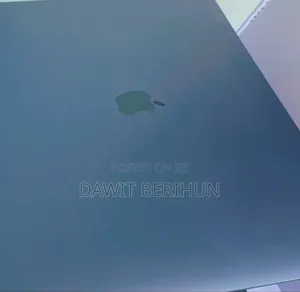 New Laptop Apple MacBook Pro 2017 16GB Intel Core I7 SSD 512GB