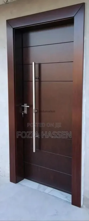 Photo - Engineered Wooden Door