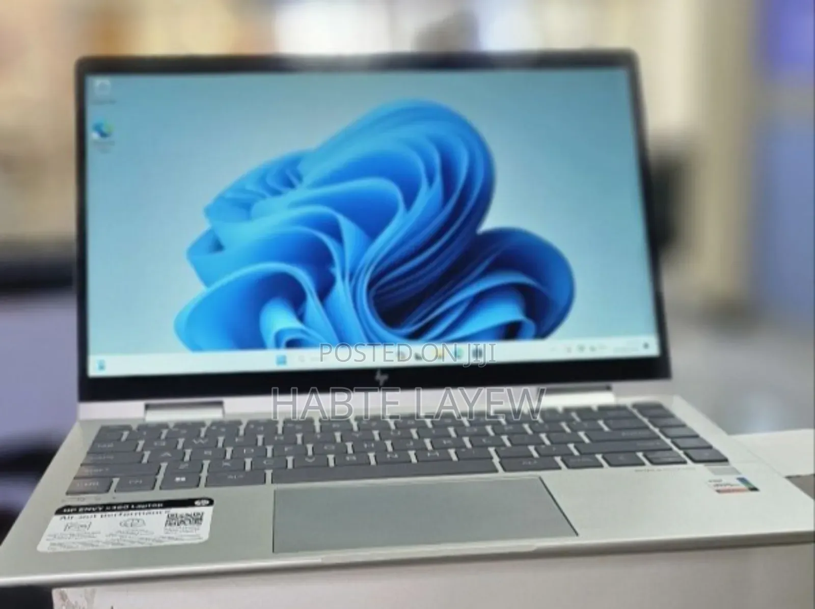 New Laptop HP Envy X360 8GB Intel Core I5 SSD 512GB