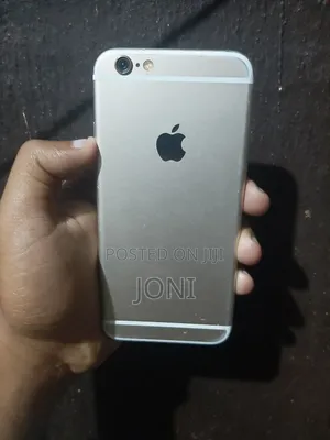 Photo - Apple iPhone 6 128 GB Silver