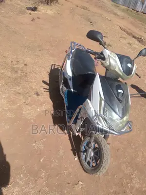 Photo - Motorcycle 2016 White