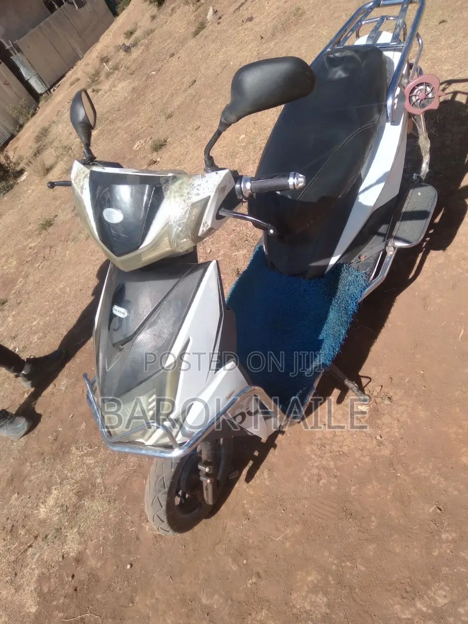 Motorcycle 2016 White