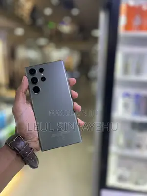 Photo - Samsung Galaxy S23 Ultra 256 GB Green