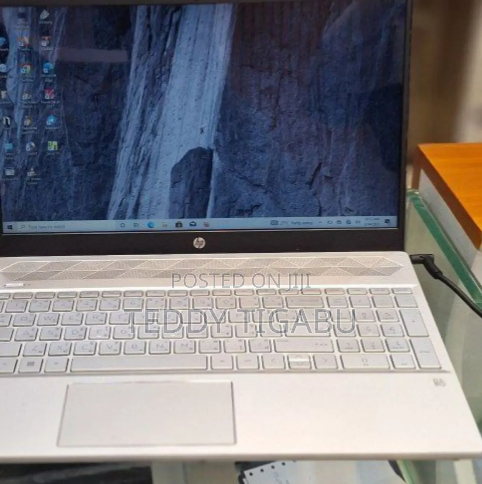 New Laptop HP EliteBook 745 G6 8GB AMD Ryzen 5 SSD 256GB