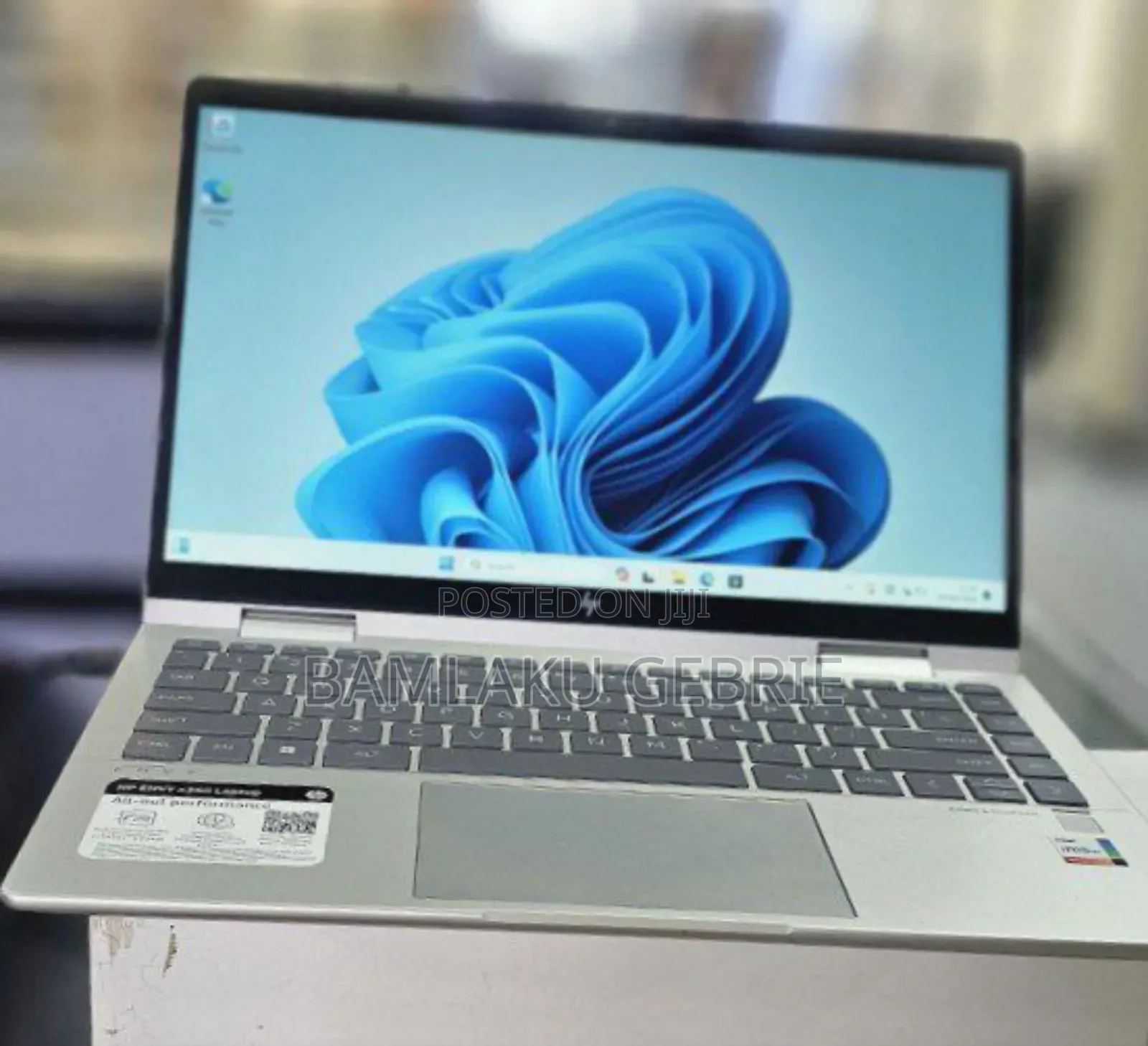 New Laptop HP Envy X360 8GB Intel Core I5 SSD 512GB