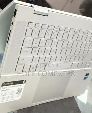 New Laptop HP Envy X360 8GB Intel Core i5 SSD 512GB