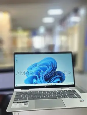 New Laptop HP Envy X360 8GB Intel Core I5 SSD 512GB