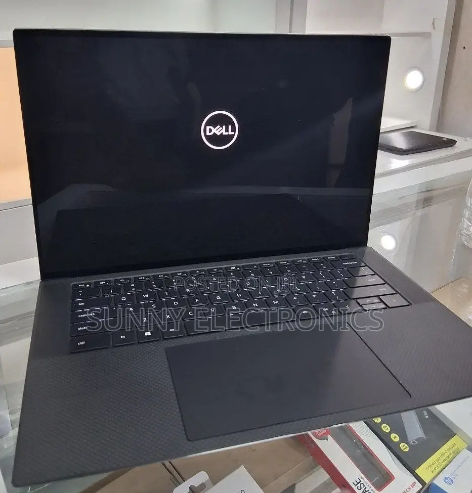 New Laptop Dell Precision 5550 16GB Intel Core I7 SSD 512GB