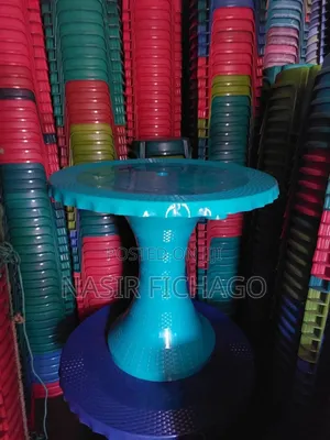 Circle and Rectangle Plastic Table