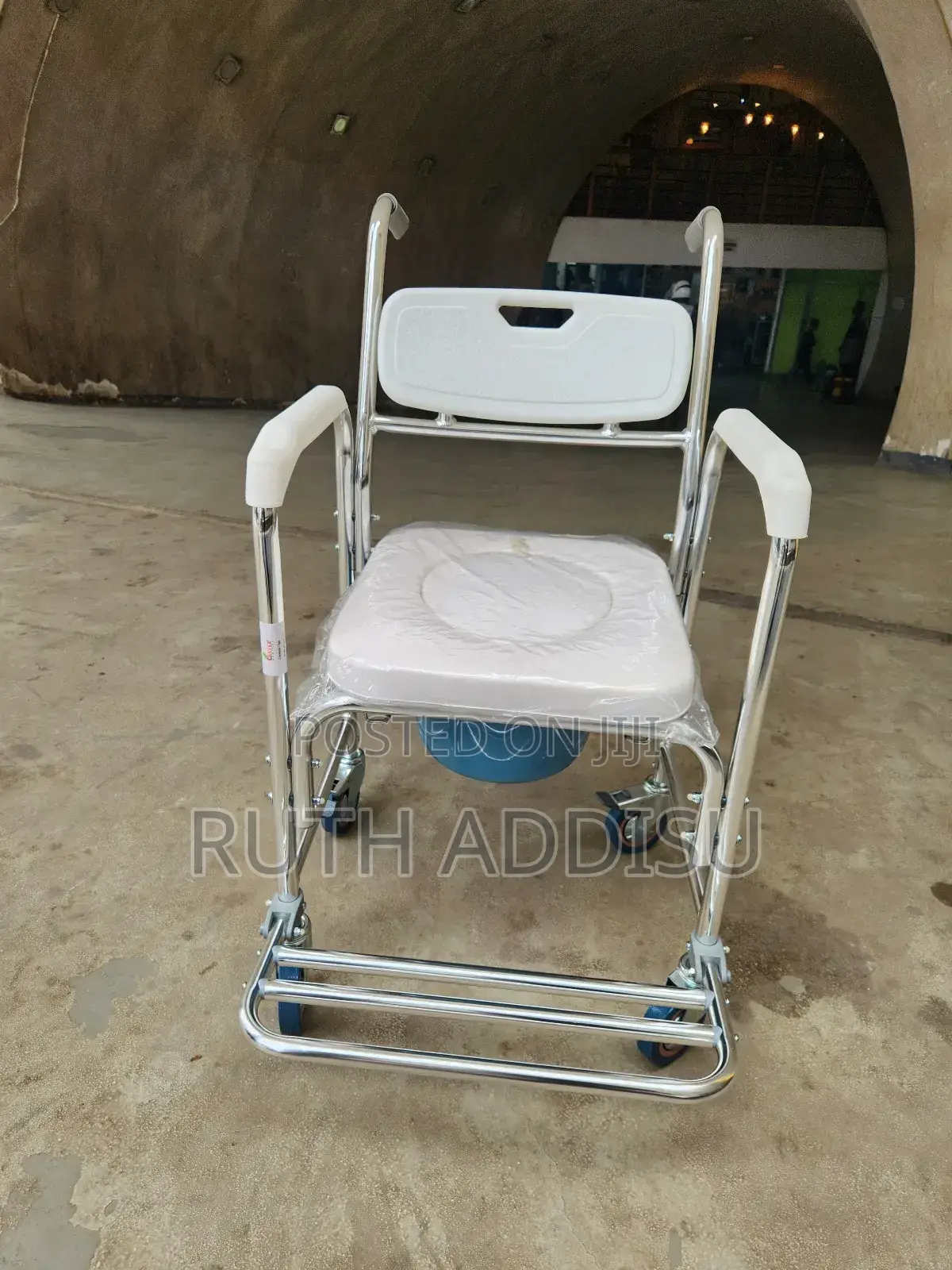 Wheelchair Commode狡詐commode Wheelchair筆下wheelchair Commode