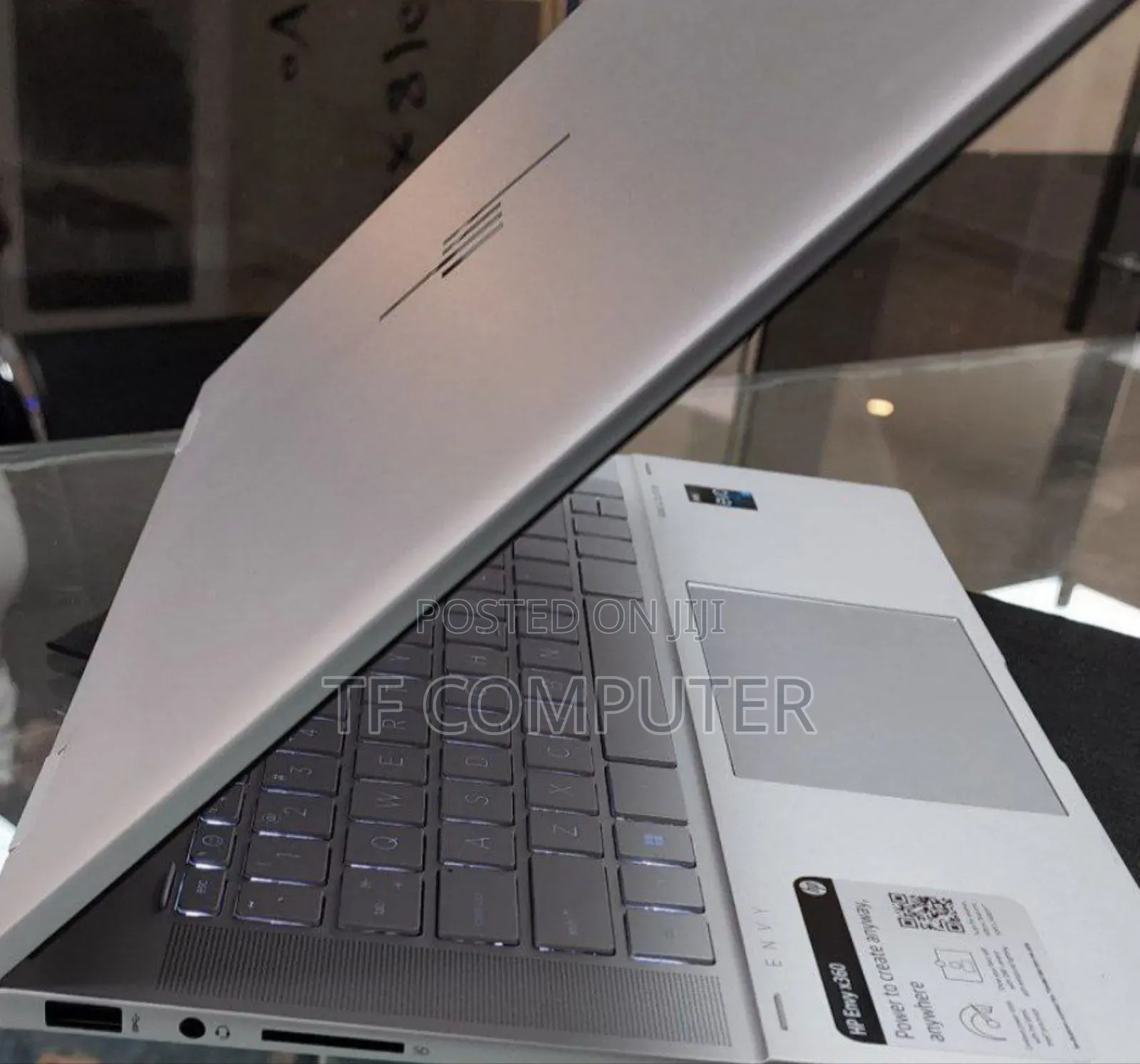 New Laptop HP Envy X360 8GB Intel Core I5 SSD 512GB