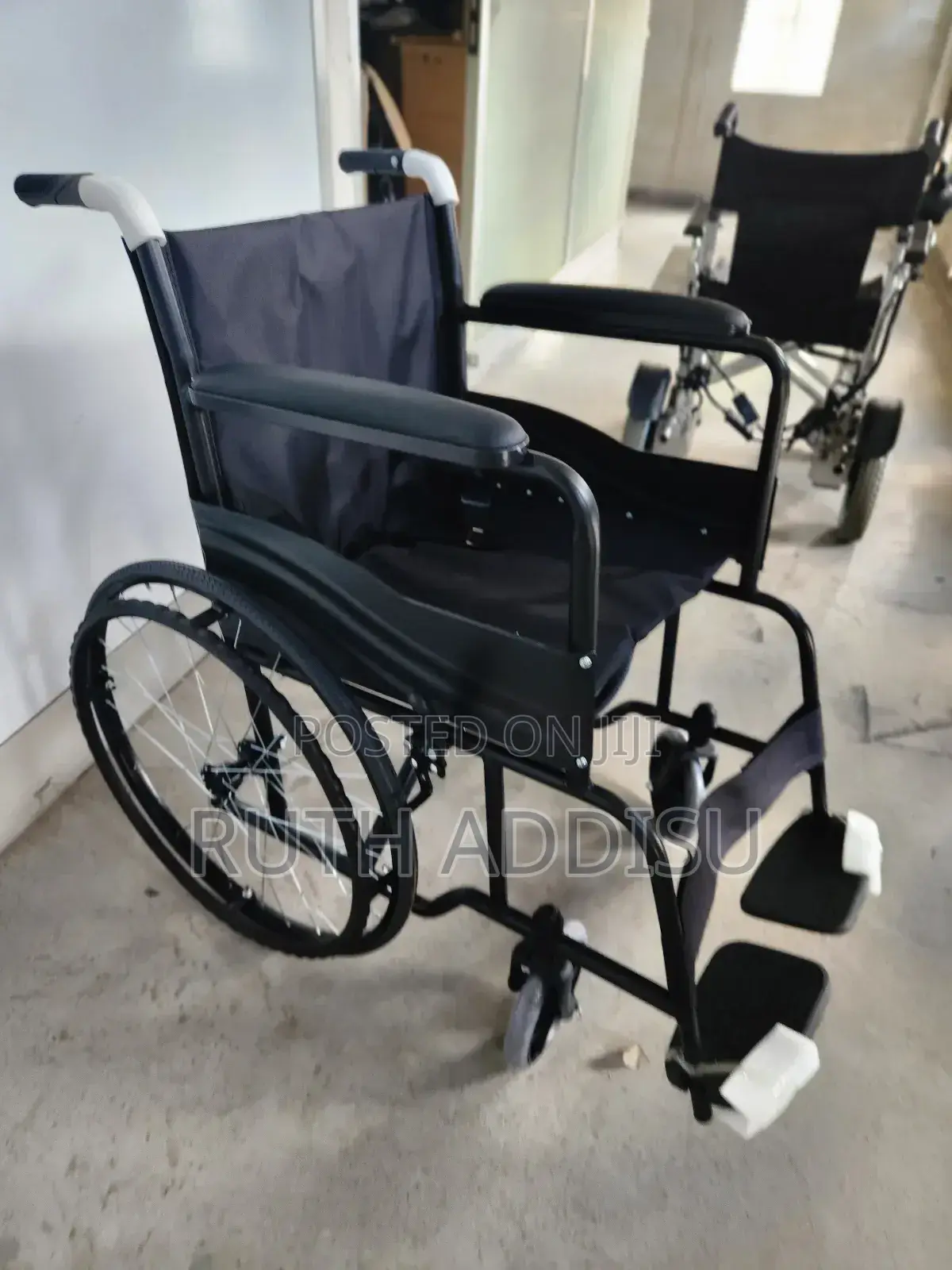 Wheelchair朱紅normal Foldable Wheelchair吞噬wheelchair Medical