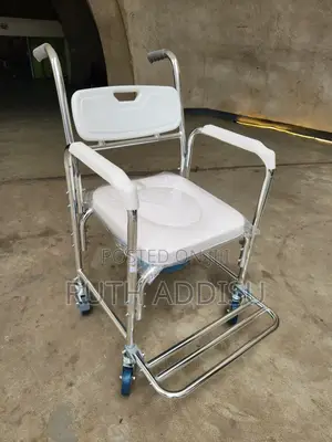 Commode Four Wheel𧙕了removable Popo Commode Wheelchair New