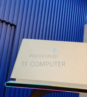 New Laptop Alienware M15 R3 32GB Intel Core Ultra 9 SSD 1T