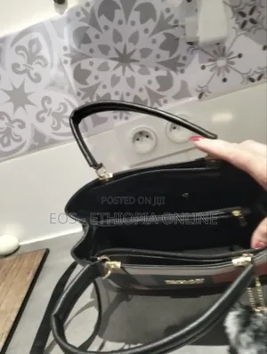 Luxurious Hand Bag/Shoulder Bag for Women [Preorder]