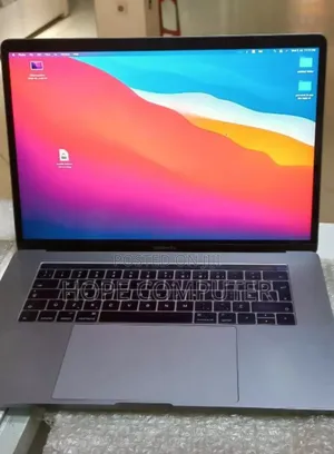 Photo - New Laptop Apple MacBook Pro 2016 16GB Intel Core I7 SSD 512GB