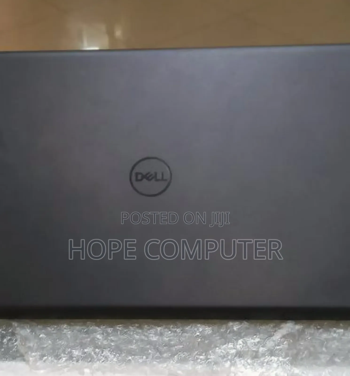 New Laptop Dell Vostro 3520 8GB Intel Core I5 SSD 1T