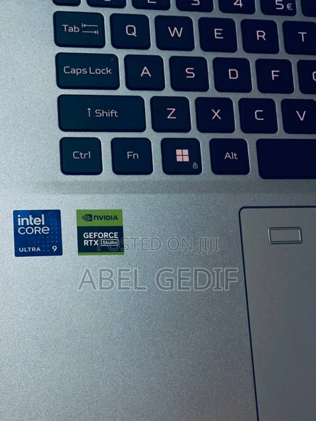 New Laptop Acer Predator Triton 300 16GB Intel Core Ultra 9 SSD 1T